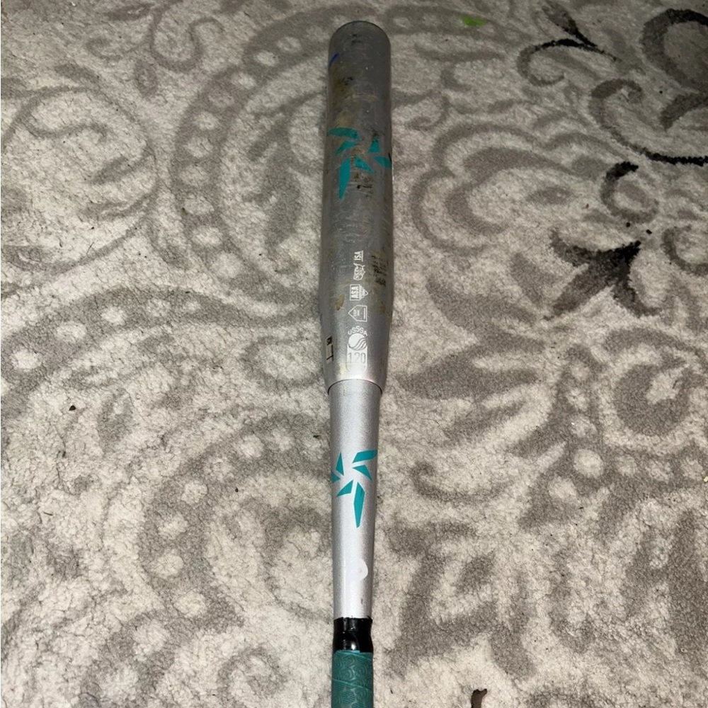 DeMarini Vendetta C6, -10 VCP15, 31” 21 Oz DLite Softball Bat